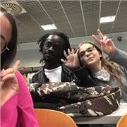 Studente universitario di ingegneria meccanica ed insegnate di matematica base, avanzata e fisica e termodinamica base